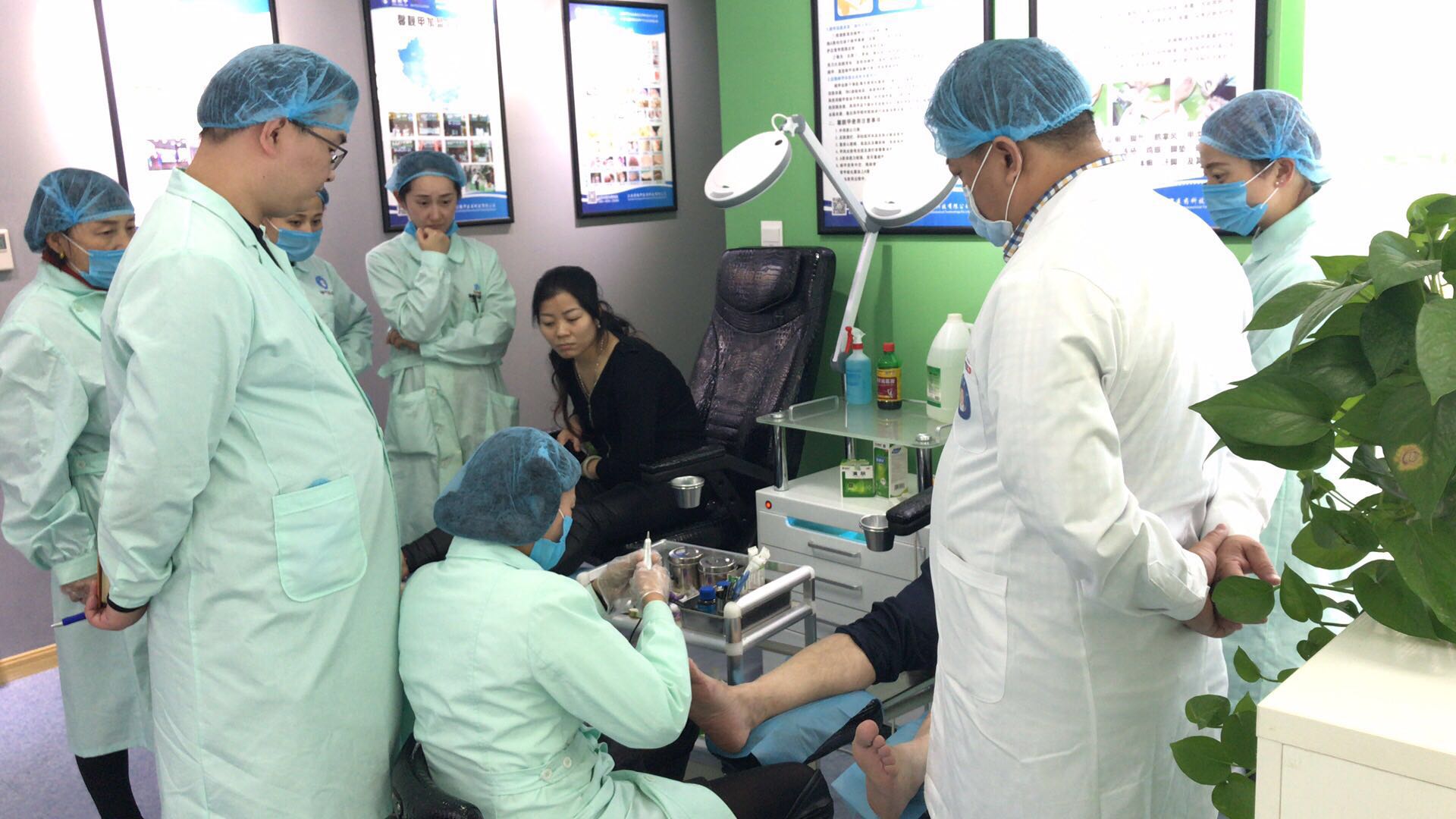 灰指甲加盟选择大品牌是生存和发展的根本