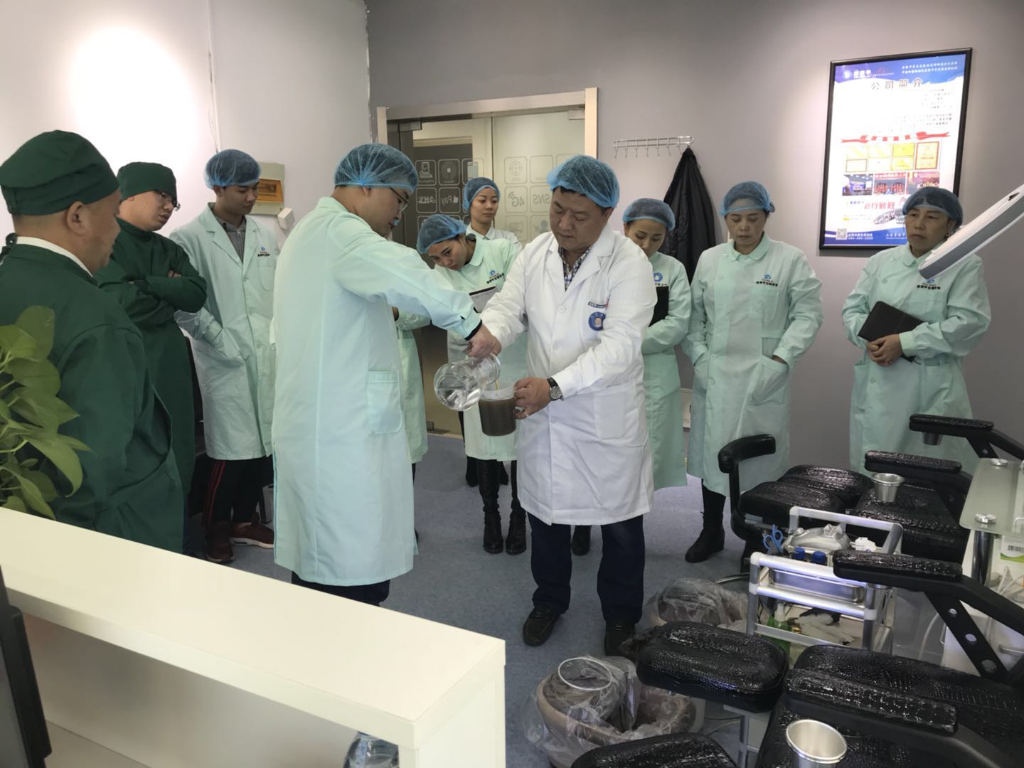 灰指甲加盟 馨靓甲创造灰指甲行业的神话