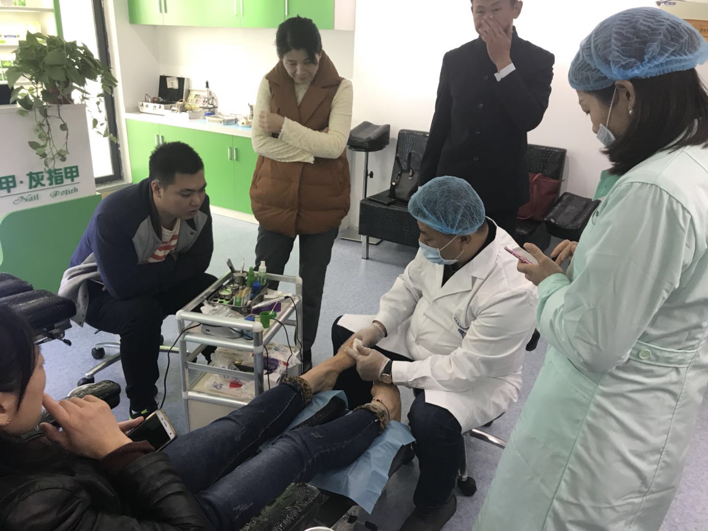 灰指甲连锁加盟店告诉你灰指甲是什么疾病！