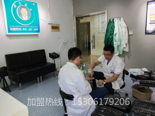 如何让灰指甲连锁店生意红火 馨靓甲有绝招