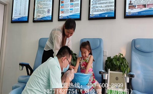 馨靓甲专业修脚加盟 轻松致富快人一步